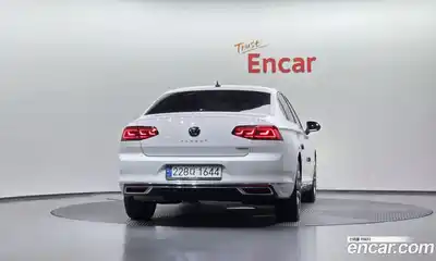 Volkswagen Passat 2021 2.0 автомат (гидро), миниатюра 4