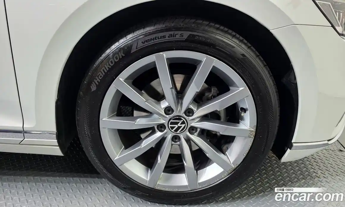 Volkswagen Passat 2021 2.0 автомат (гидро), фото 5