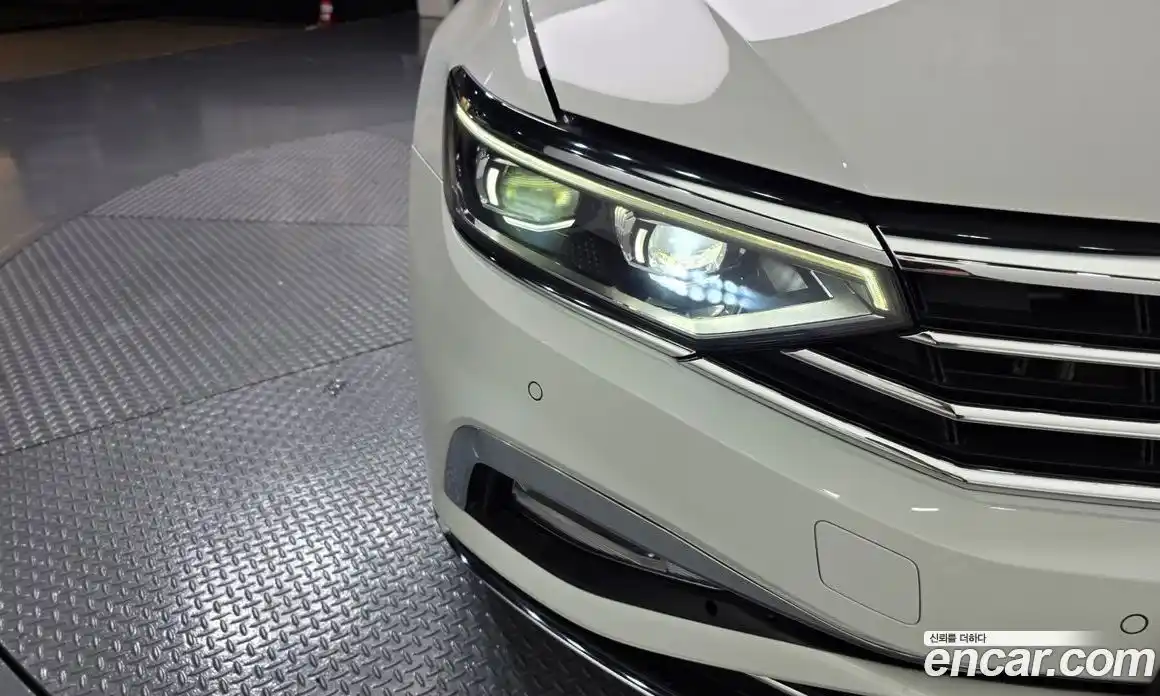 Volkswagen Passat 2021 2.0 автомат (гидро), фото 8