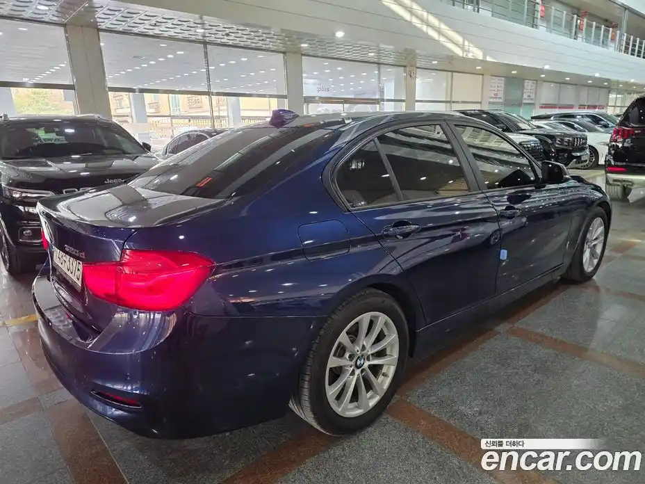 BMW 3 серия 2018 2.0 автомат (гидро), фото 4