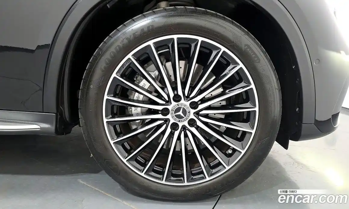 Mercedes-Benz GLC-Class 2024 2.0 гидро, фото 7 Mercedes-Benz GLC-Class 2024 2.0 гидро, фото 7