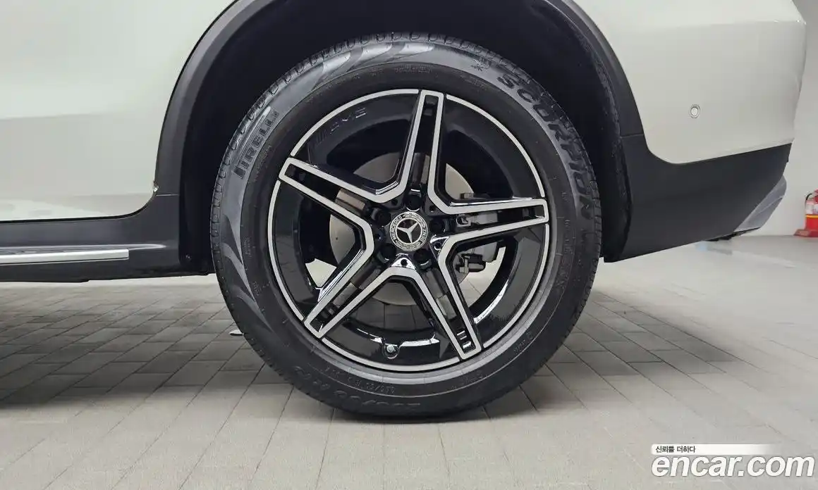 Mercedes-Benz GLC-Class 2023 2.0 гидро, фото 7 Mercedes-Benz GLC-Class 2023 2.0 гидро, фото 7