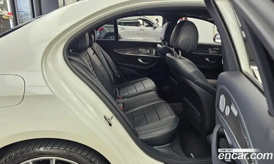 Mercedes-Benz E-Class 2018 2.0 автомат (гидро), фото 18