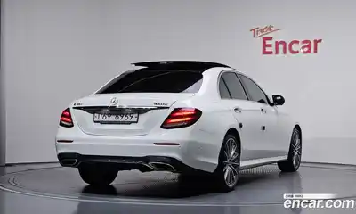 Mercedes-Benz E-Class 2018 2.0 автомат (гидро), миниатюра 2