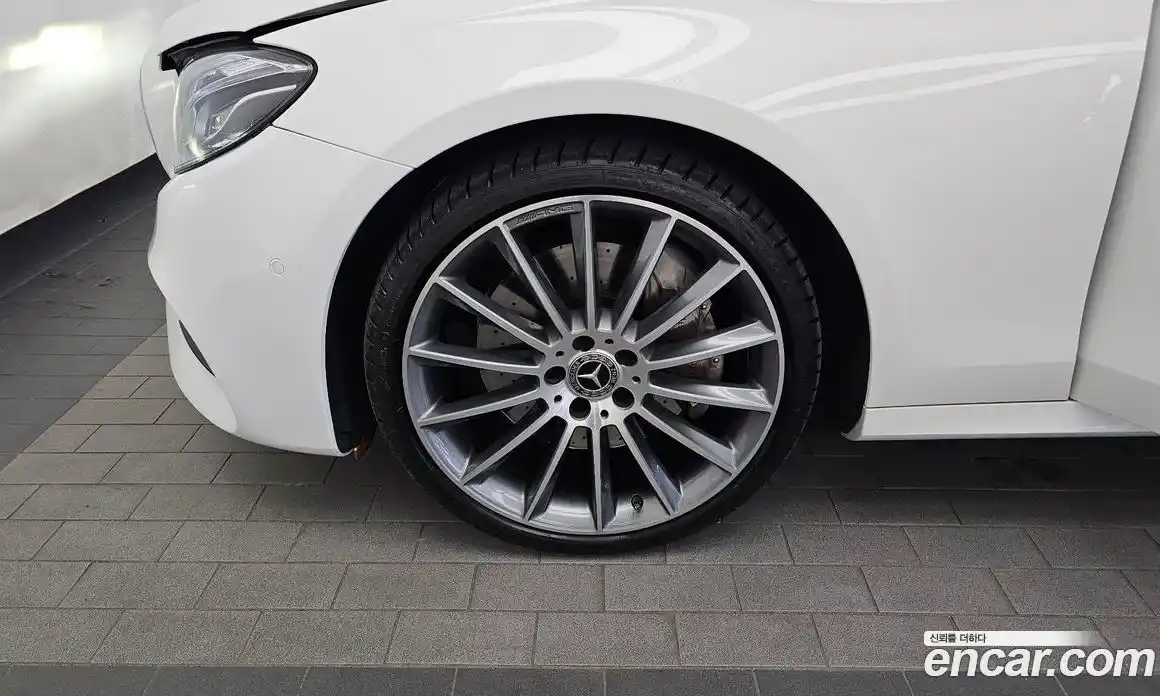 Mercedes-Benz E-Class 2018 2.0 автомат (гидро), фото 5