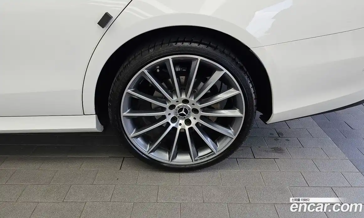 Mercedes-Benz E-Class 2018 2.0 автомат (гидро), фото 7