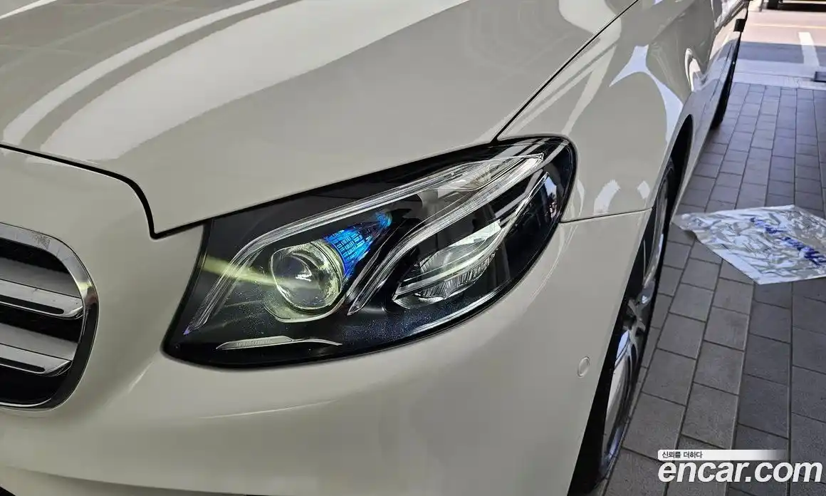 Mercedes-Benz E-Class 2018 2.0 автомат (гидро), фото 8