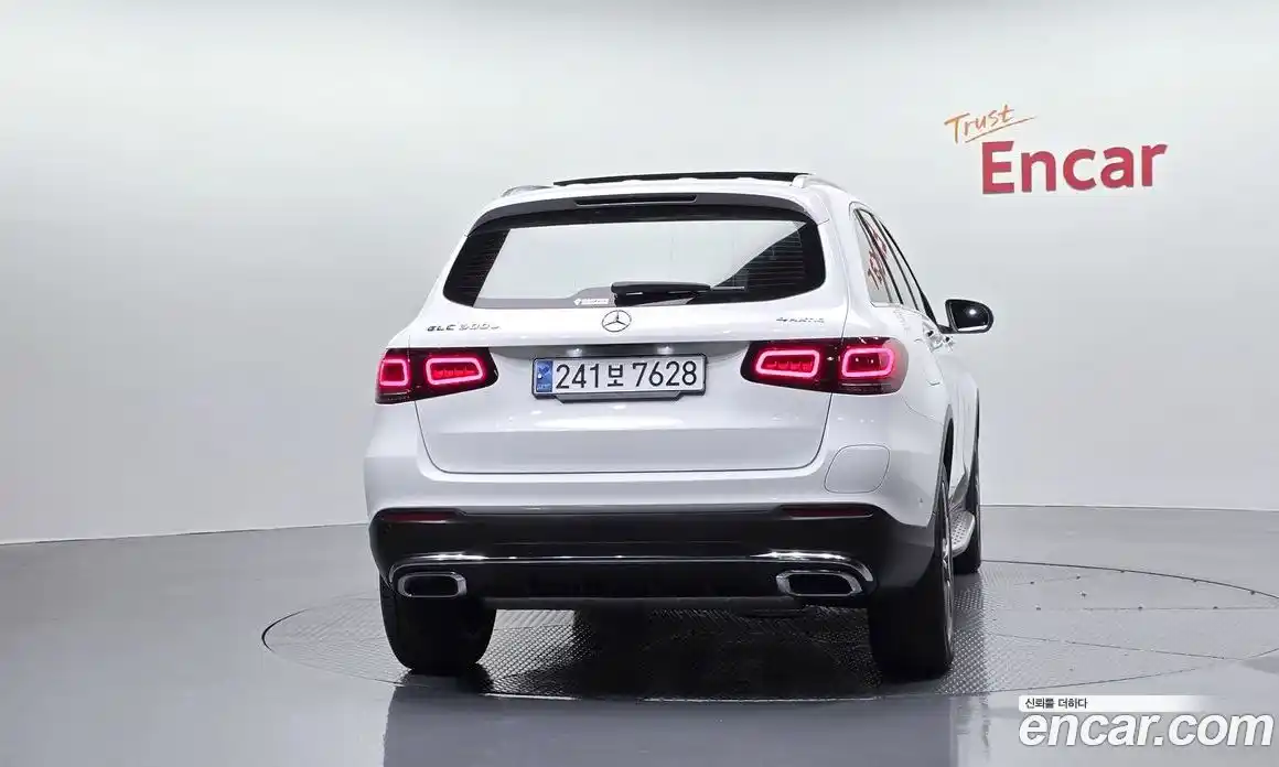 Mercedes-Benz GLC-Class 2022 2.0 гидро, фото 4 Mercedes-Benz GLC-Class 2022 2.0 гидро, фото 4