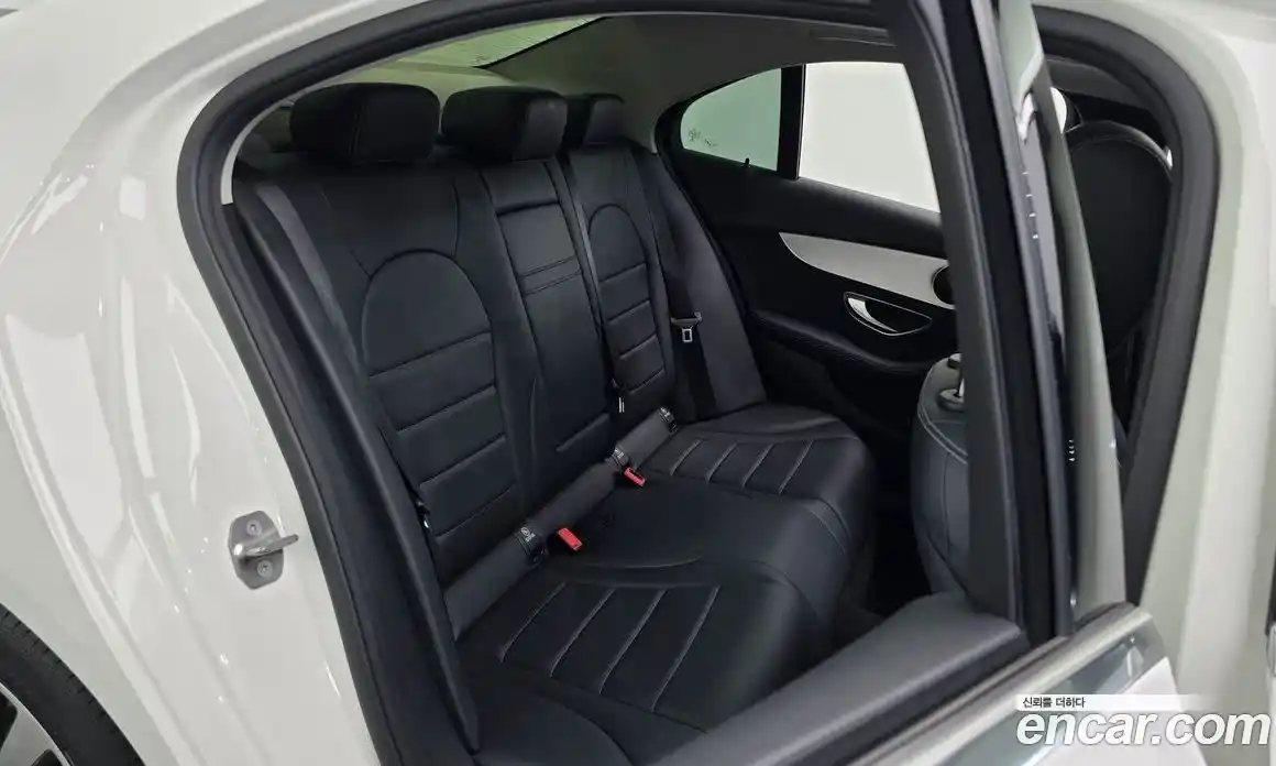 Mercedes-Benz C-Class 2018 2.0 гидро, фото 16 Mercedes-Benz C-Class 2018 2.0 гидро, фото 16