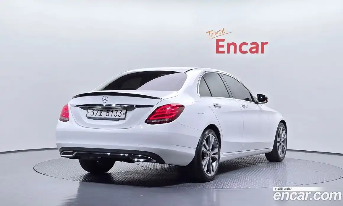 Mercedes-Benz C-Class 2018 2.0 гидро, фото 2 Mercedes-Benz C-Class 2018 2.0 гидро, фото 2