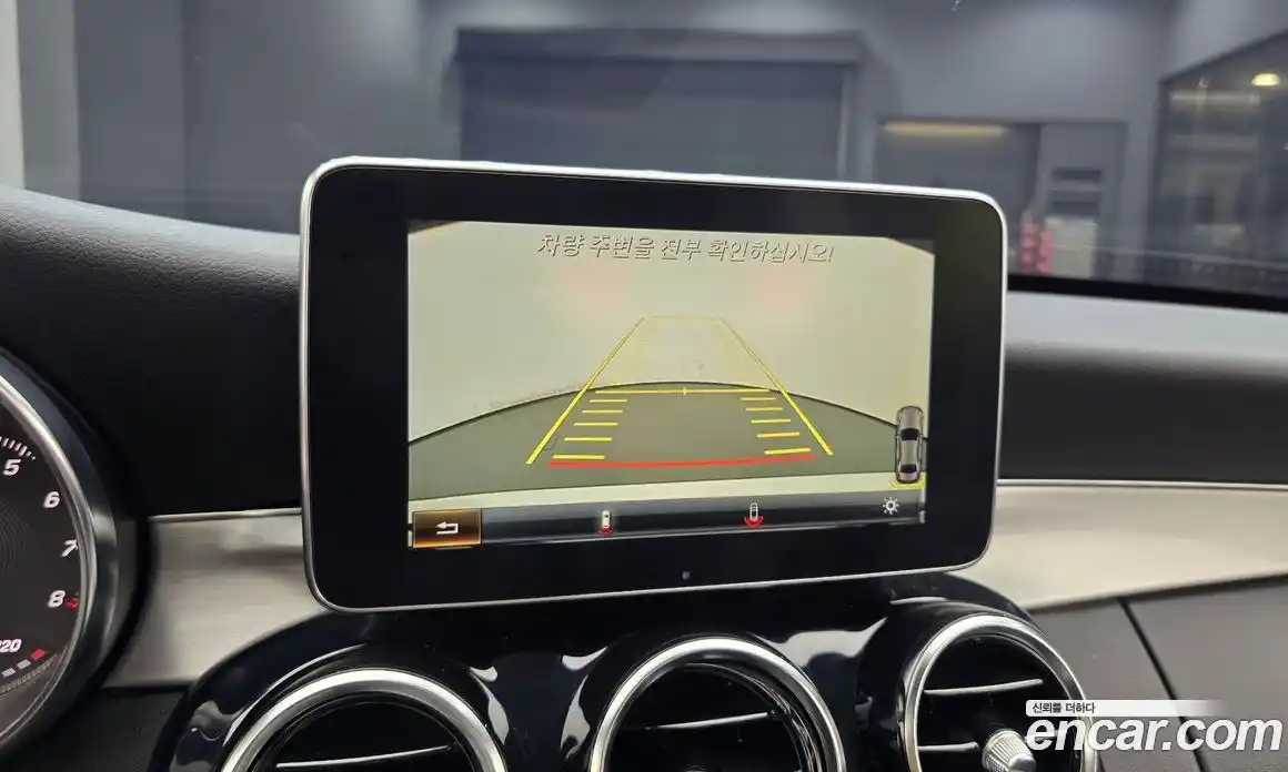 Mercedes-Benz C-Class 2018 2.0 гидро, фото 21 Mercedes-Benz C-Class 2018 2.0 гидро, фото 21