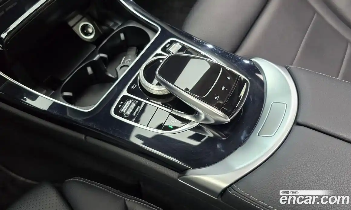 Mercedes-Benz C-Class 2018 2.0 гидро, фото 22 Mercedes-Benz C-Class 2018 2.0 гидро, фото 22