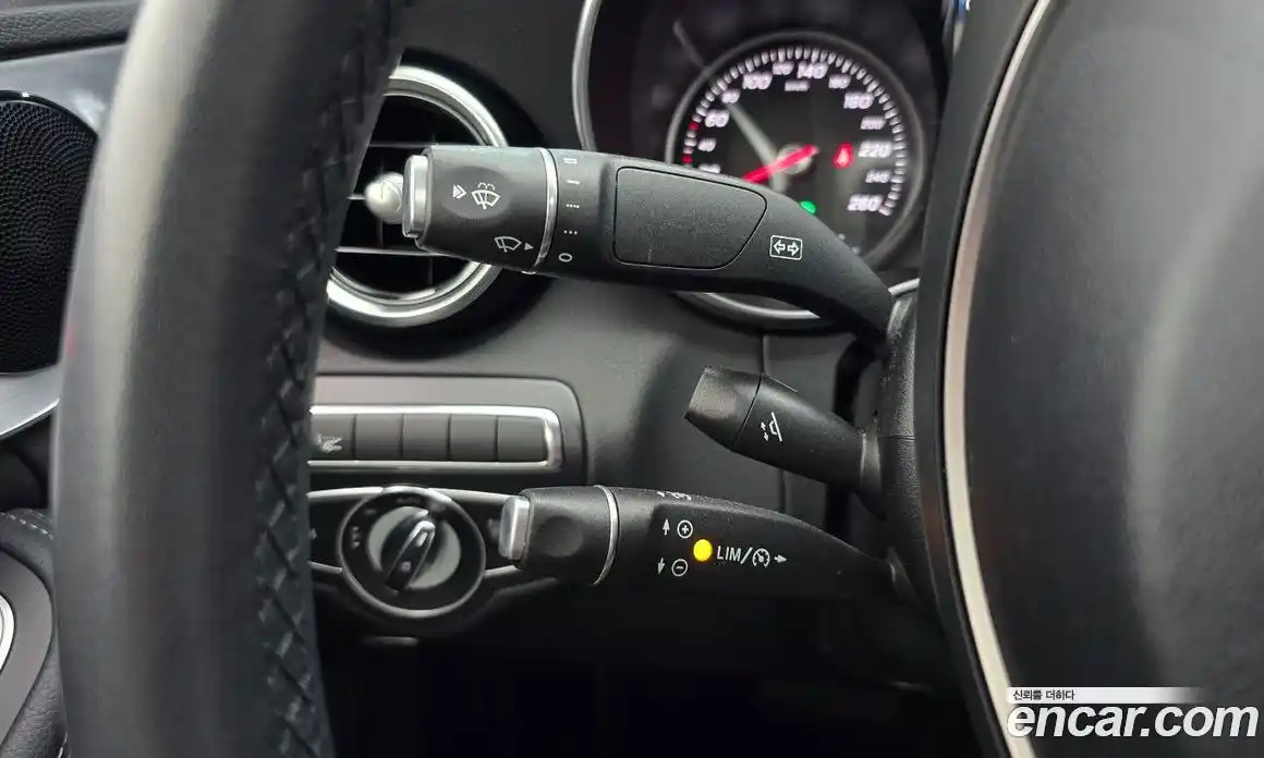 Mercedes-Benz C-Class 2018 2.0 гидро, фото 25 Mercedes-Benz C-Class 2018 2.0 гидро, фото 25