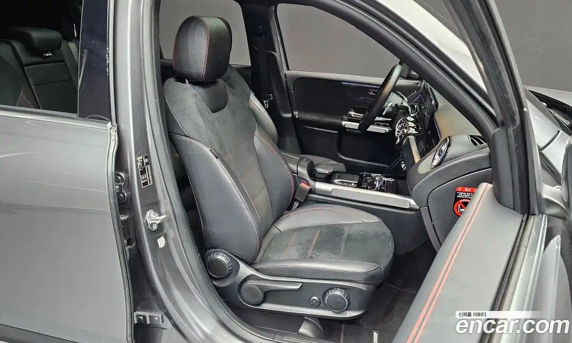 Mercedes-Benz GLB-Class 2022 2.0 гидро, фото 12