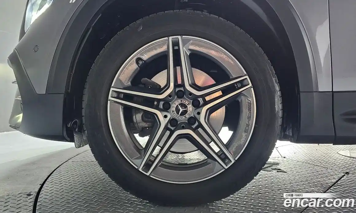 Mercedes-Benz GLB-Class 2022 2.0 гидро, фото 5