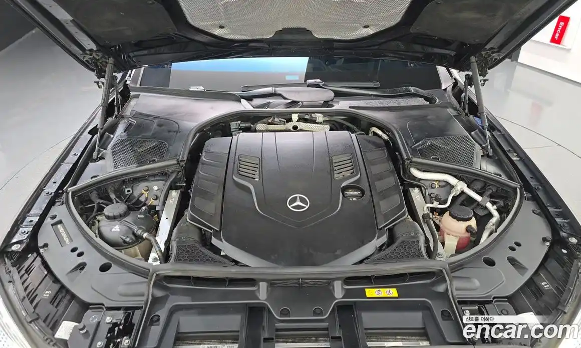 Mercedes-Benz S-Class 2022 4.0 гидро, фото 6 Mercedes-Benz S-Class 2022 4.0 гидро, фото 6