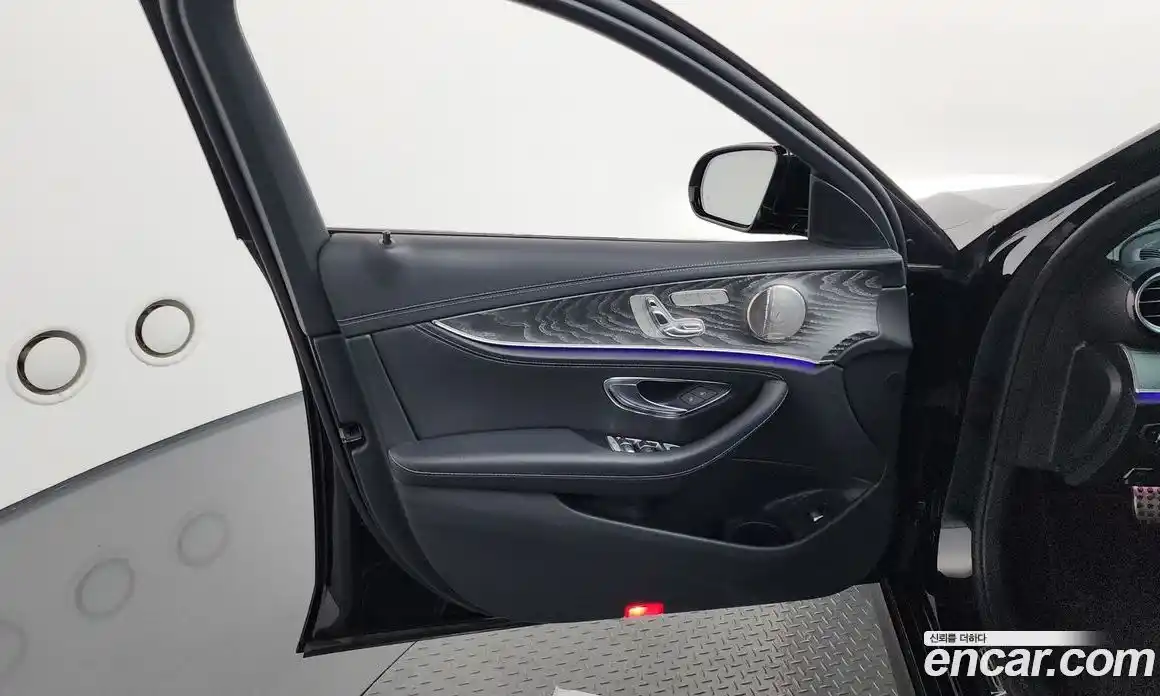 Mercedes-Benz E-Class 2022 2.0 автомат (гидро), фото 14