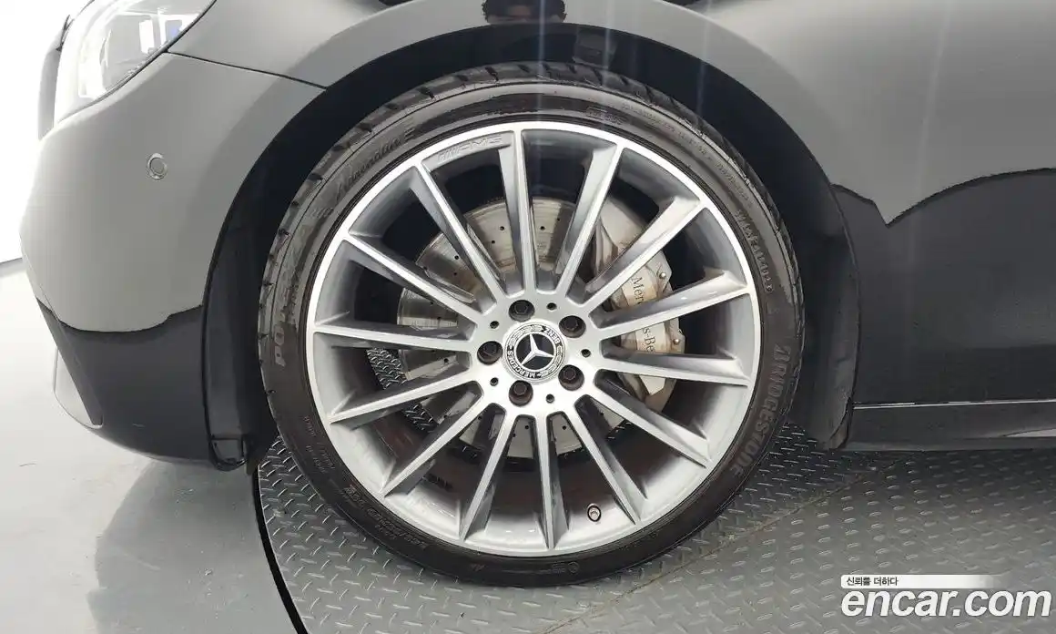 Mercedes-Benz E-Class 2022 2.0 автомат (гидро), фото 5