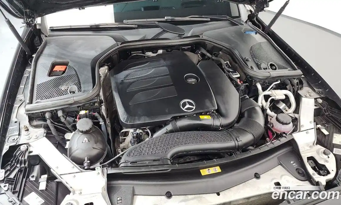 Mercedes-Benz E-Class 2022 2.0 автомат (гидро), фото 6