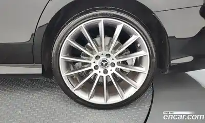 Mercedes-Benz E-Class 2022 2.0 автомат (гидро), миниатюра 7
