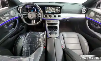 Mercedes-Benz E-Class 2022 2.0 автомат (гидро), миниатюра 10