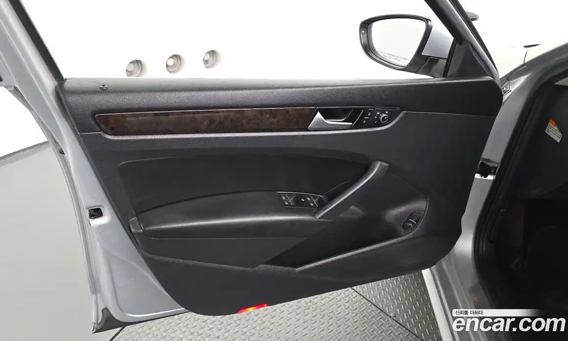 Volkswagen Passat 2014 2.0 автомат (гидро), фото 14