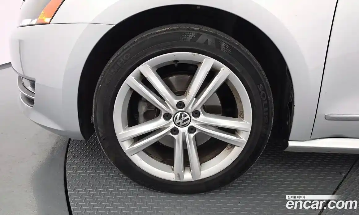 Volkswagen Passat 2014 2.0 автомат (гидро), фото 5