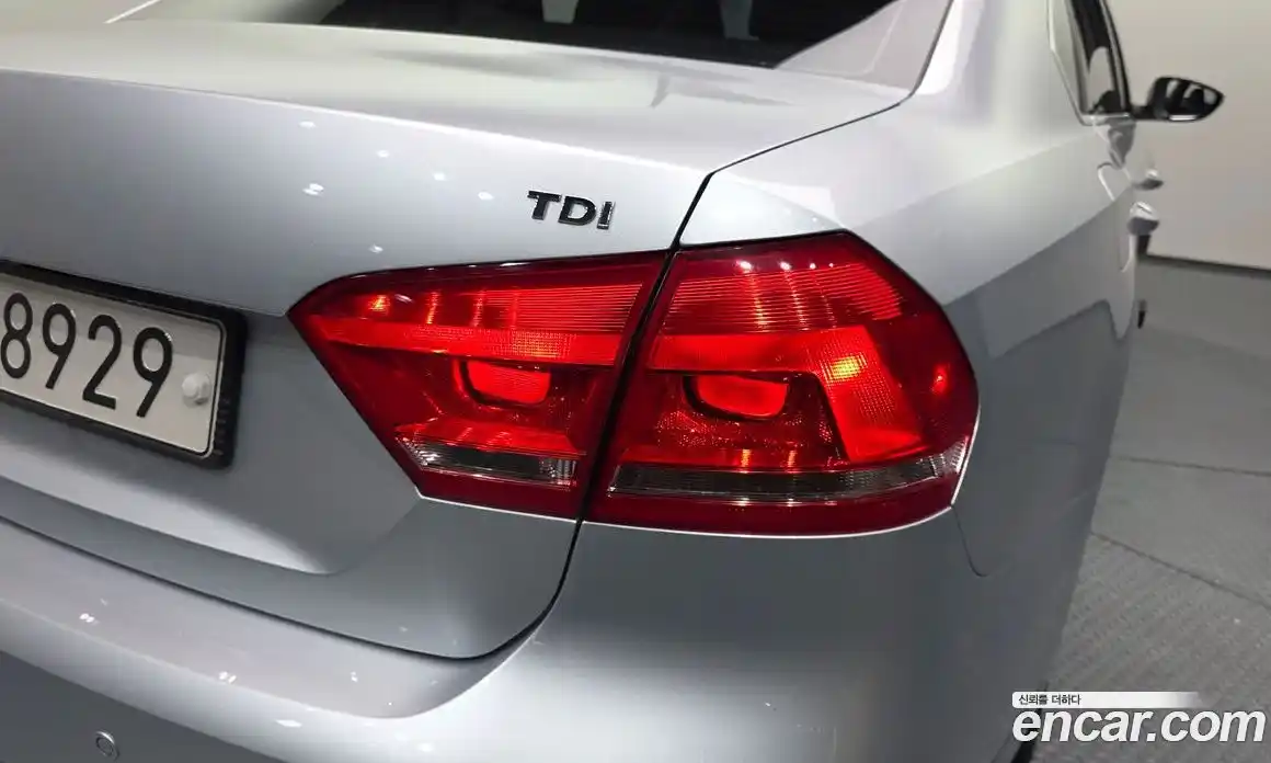 Volkswagen Passat 2014 2.0 автомат (гидро), фото 9