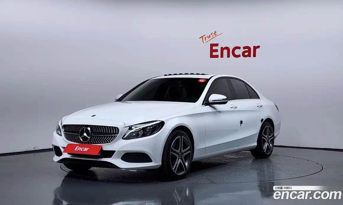 Mercedes-Benz C-Class 2017 2.0 гидро, фото 1 Mercedes-Benz C-Class 2017 2.0 гидро, фото 1