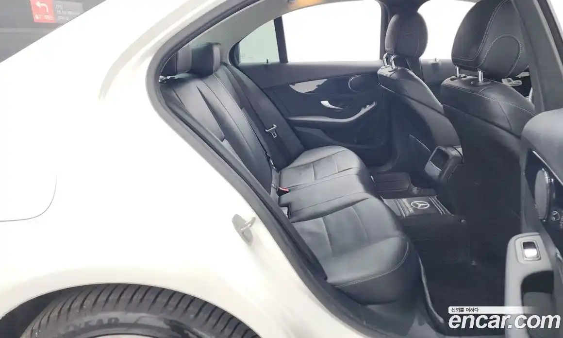 Mercedes-Benz C-Class 2017 2.0 гидро, фото 17 Mercedes-Benz C-Class 2017 2.0 гидро, фото 17
