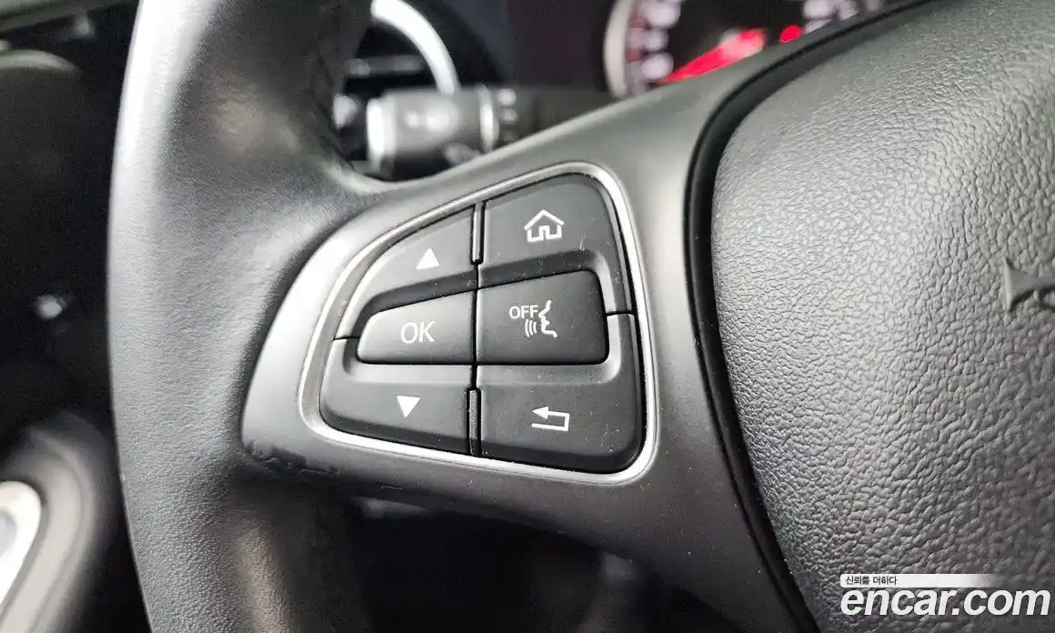 Mercedes-Benz C-Class 2017 2.0 гидро, фото 21 Mercedes-Benz C-Class 2017 2.0 гидро, фото 21