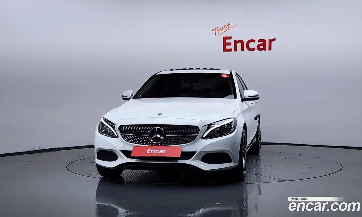 Mercedes-Benz C-Class 2017 2.0 гидро, фото 3 Mercedes-Benz C-Class 2017 2.0 гидро, фото 3