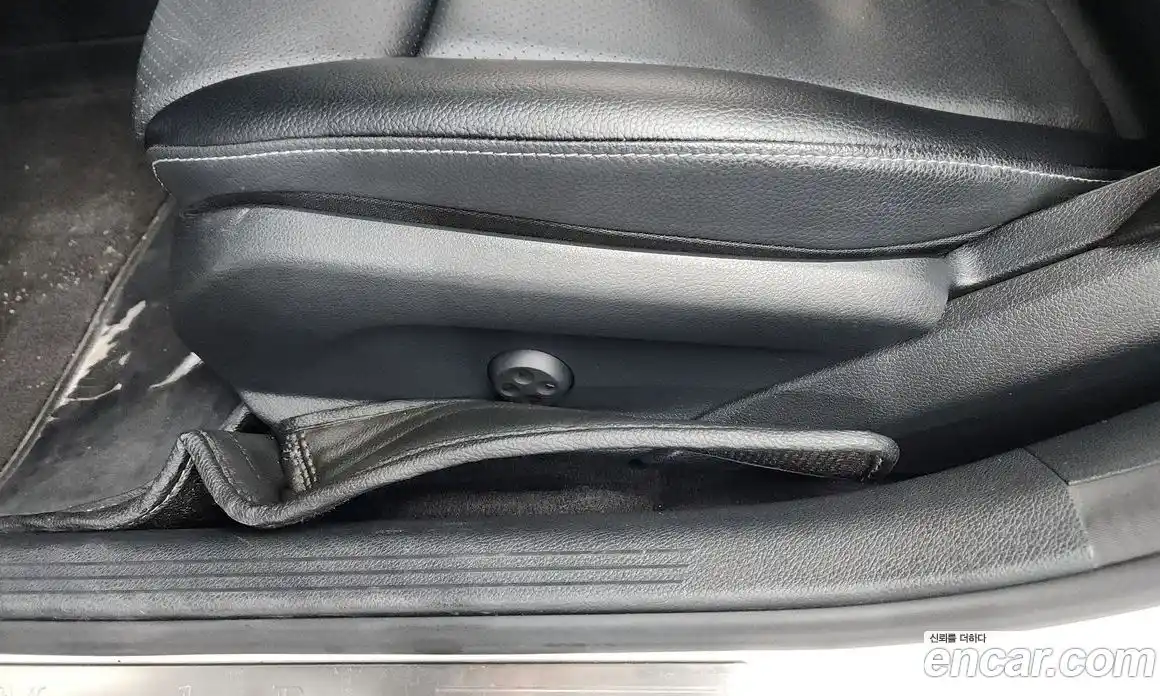 Mercedes-Benz C-Class 2017 2.0 гидро, фото 31 Mercedes-Benz C-Class 2017 2.0 гидро, фото 31
