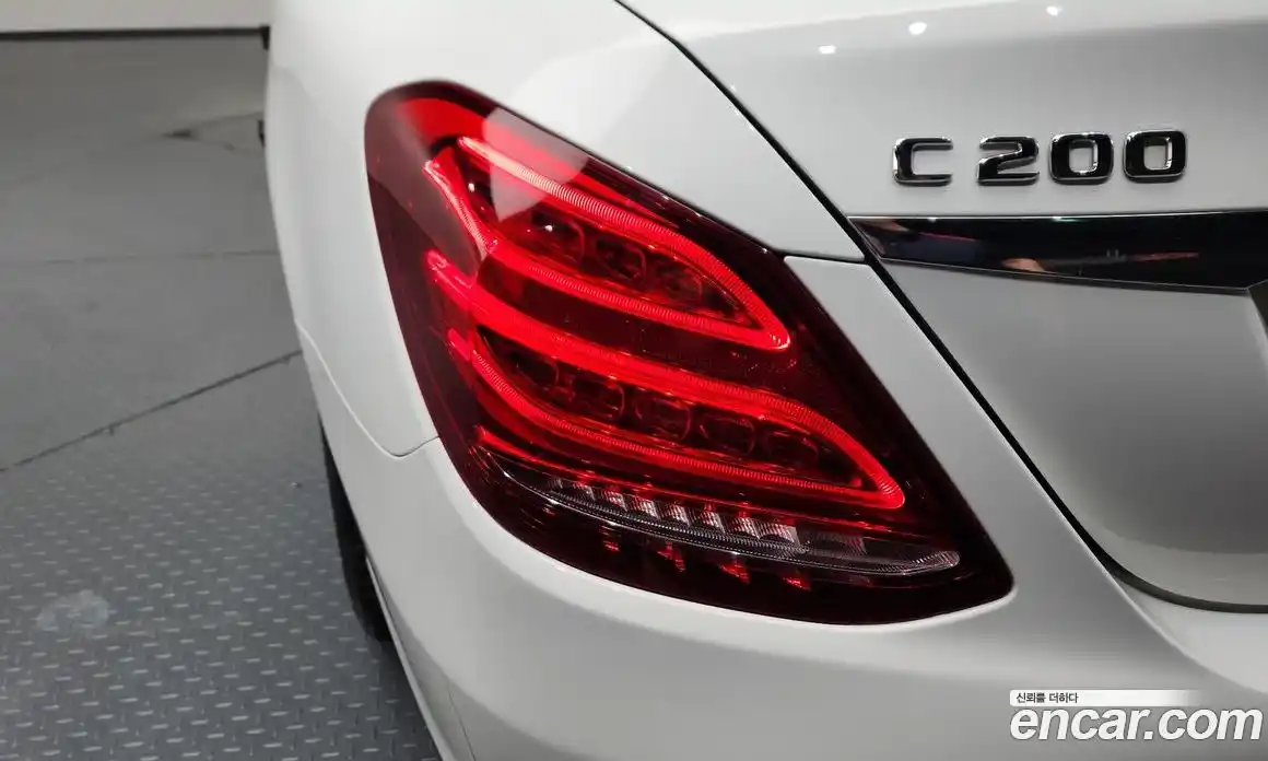 Mercedes-Benz C-Class 2017 2.0 гидро, фото 9 Mercedes-Benz C-Class 2017 2.0 гидро, фото 9