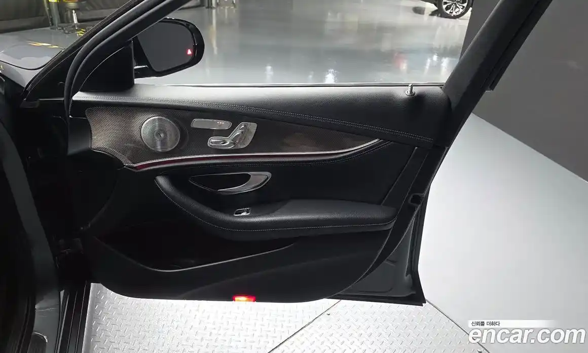 Mercedes-Benz E-Class 2019 2.0 автомат (гидро), фото 14