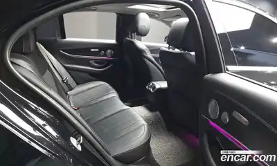 Mercedes-Benz E-Class 2018 2.0 автомат (гидро), миниатюра 12