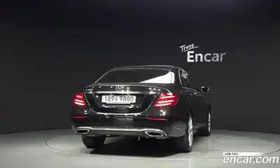 Mercedes-Benz E-Class 2018 2.0 автомат (гидро), миниатюра 4