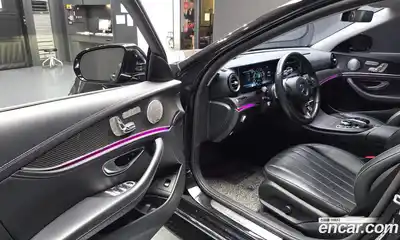 Mercedes-Benz E-Class 2018 2.0 автомат (гидро), миниатюра 10