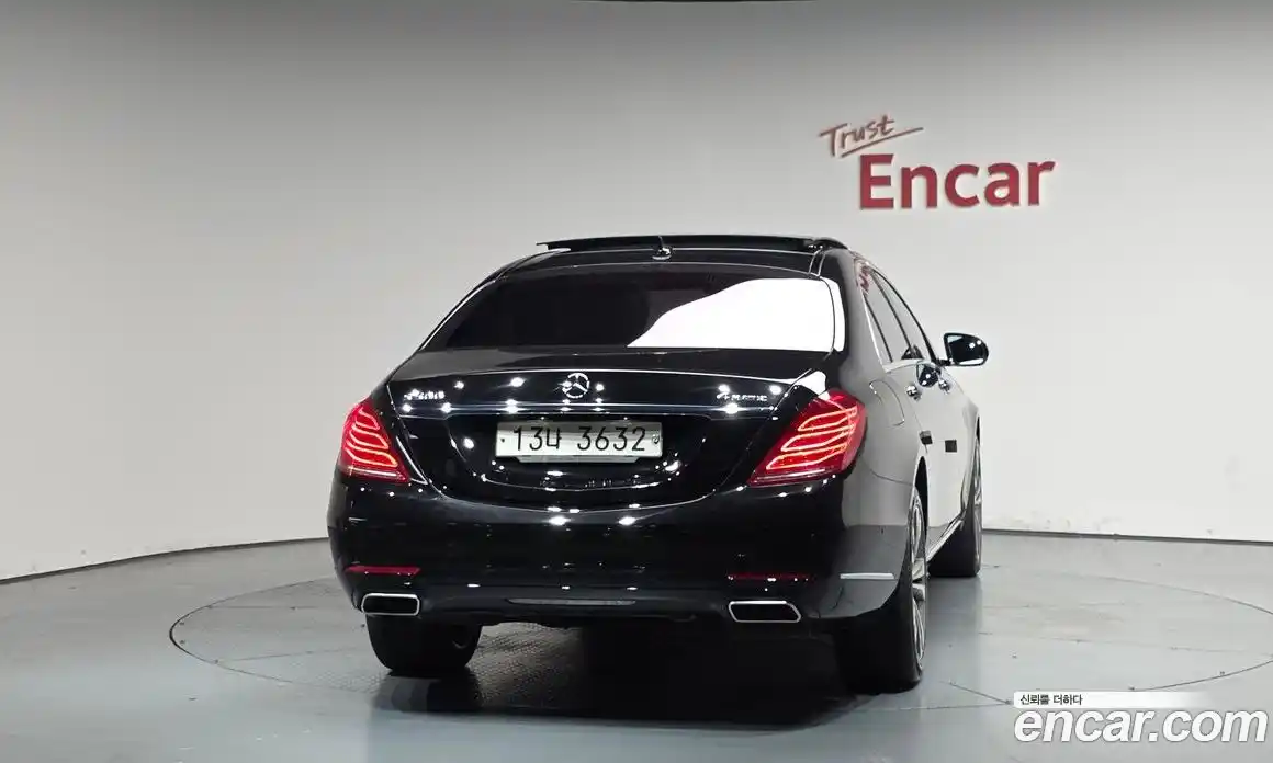 Mercedes-Benz S-Class 2014 4.7 гидро, фото 4 Mercedes-Benz S-Class 2014 4.7 гидро, фото 4