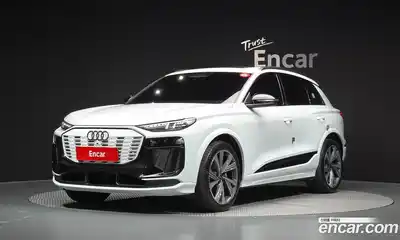 Audi SQ6 e-tron, 2025, 23 006 км