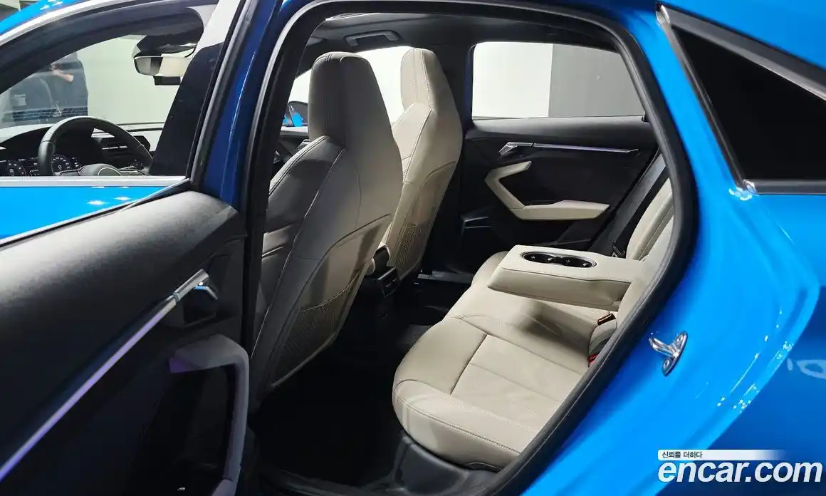 Audi A3 2023 2.0 автомат (гидро), фото 17
