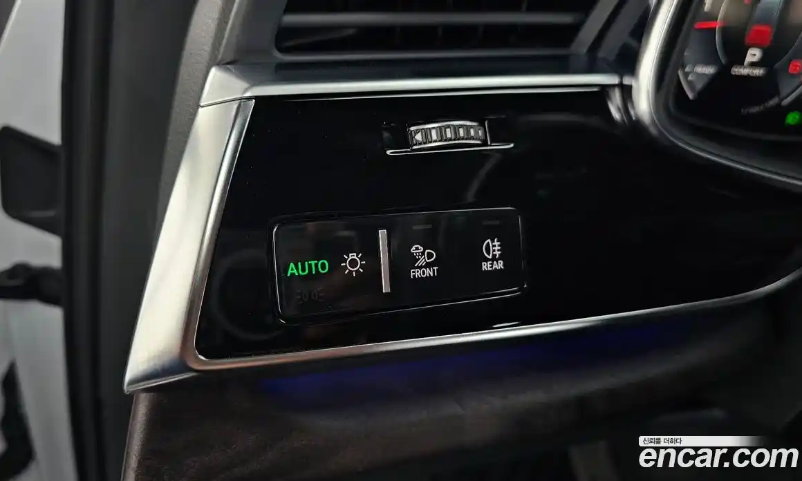 Audi Q7 2020 3.0 автомат (гидро), фото 26