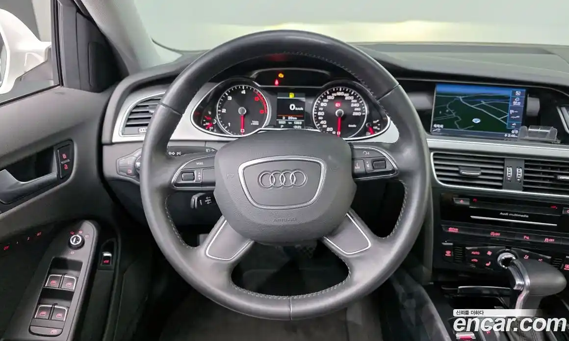 Audi A4 2013 2.0 автомат (гидро), фото 13