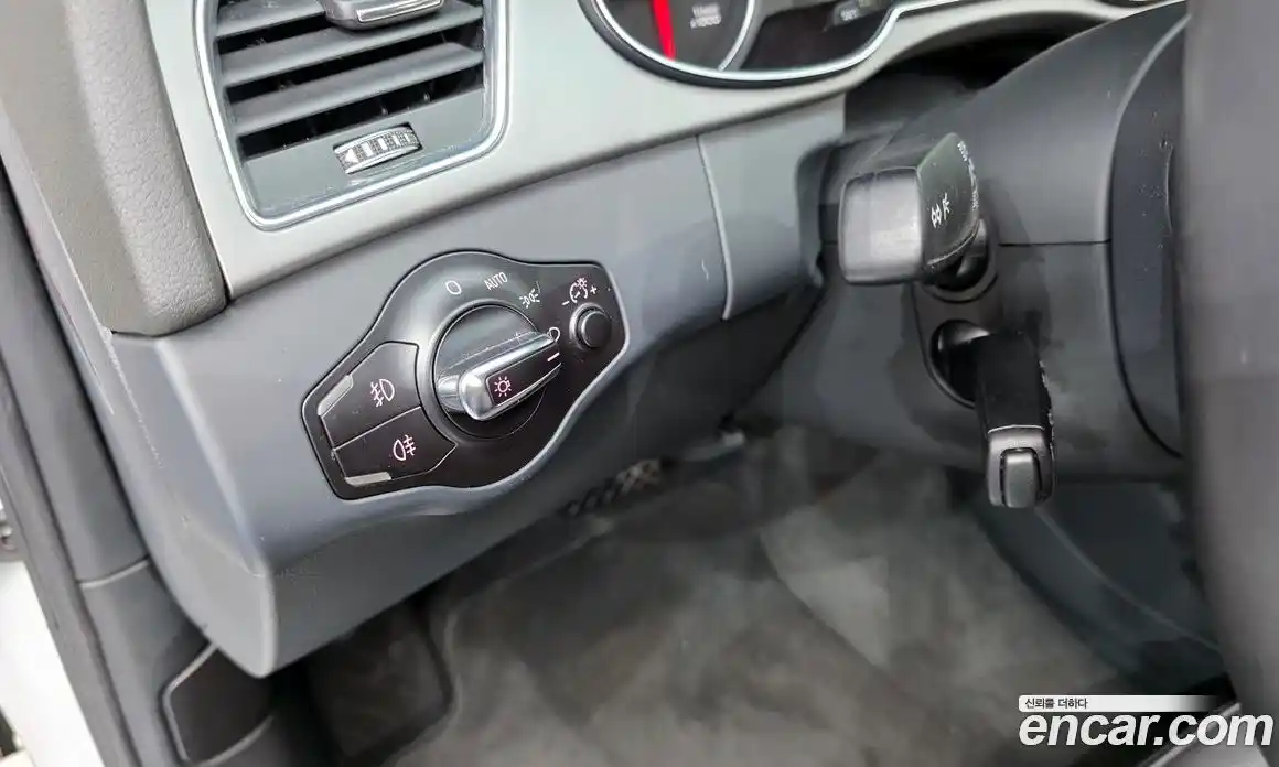 Audi A4 2013 2.0 автомат (гидро), фото 17