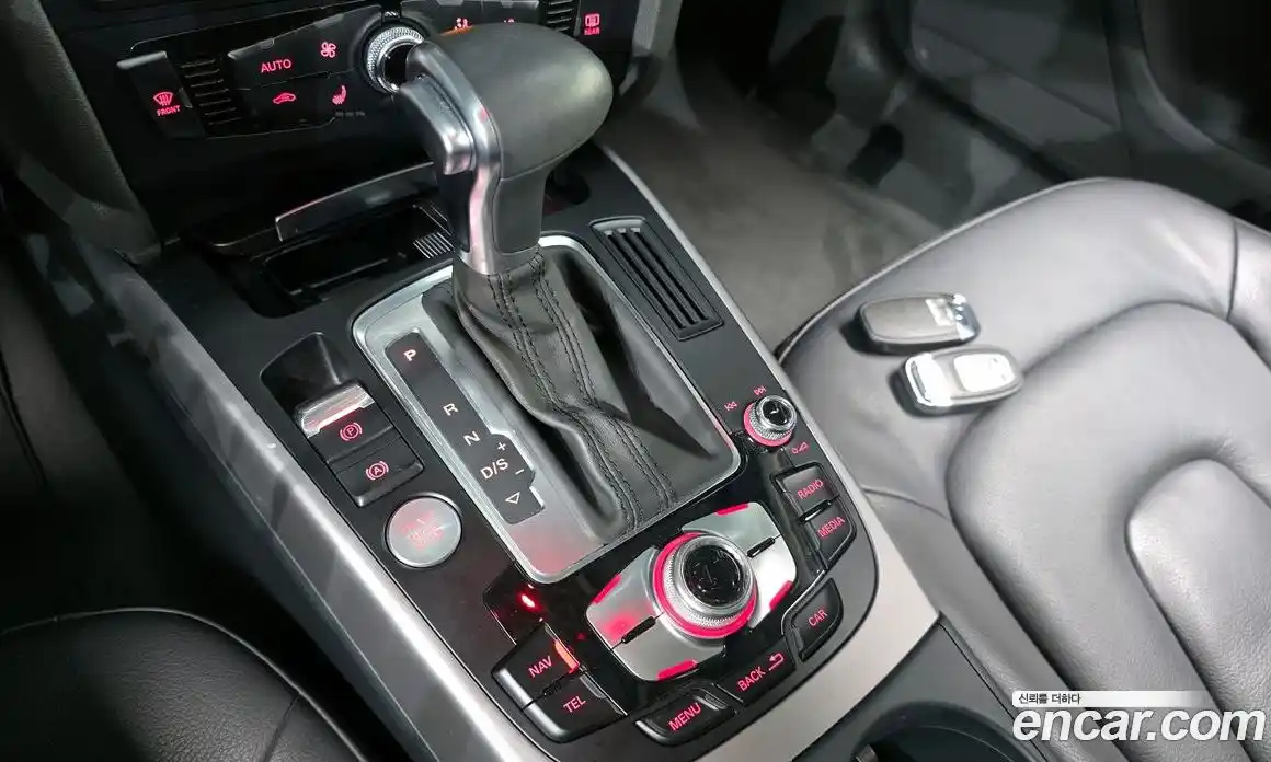 Audi A4 2013 2.0 автомат (гидро), фото 9