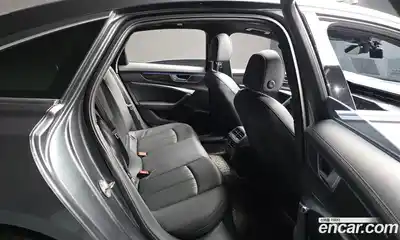 Audi A6 2020 2.0 автомат (гидро), миниатюра 12