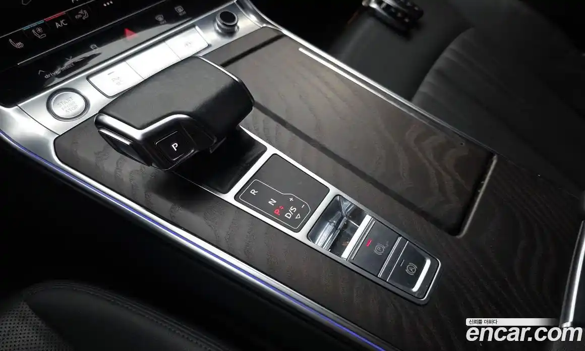 Audi A6 2020 2.0 автомат (гидро), фото 9