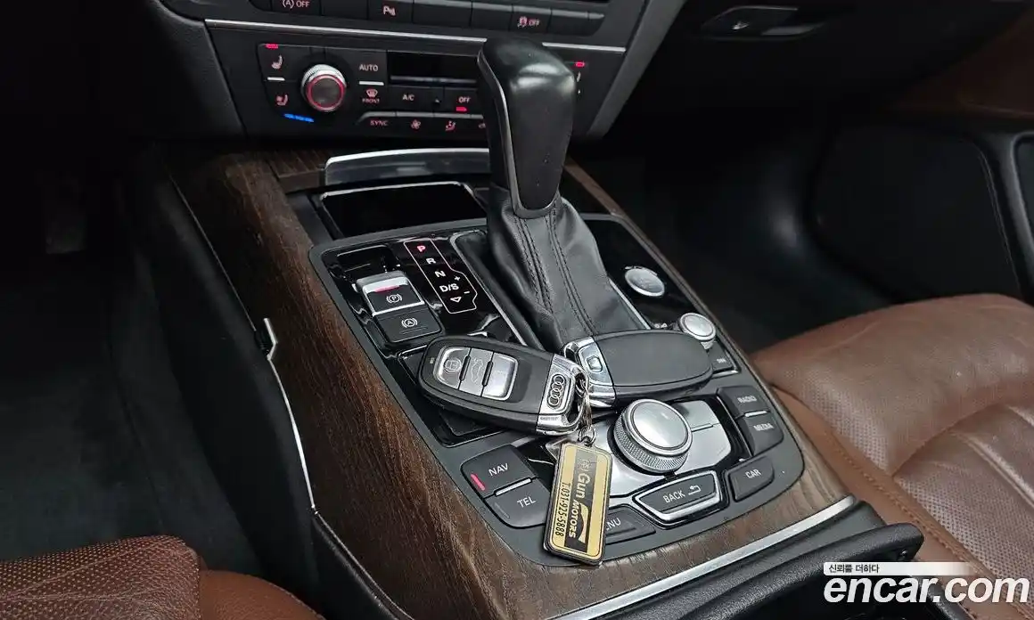Audi A6 2015 2.0 автомат (гидро), фото 11