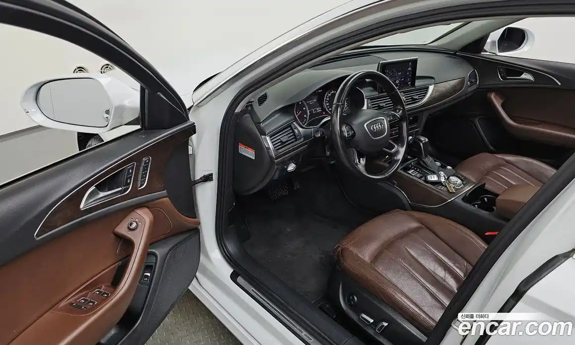 Audi A6 2015 2.0 автомат (гидро), фото 12
