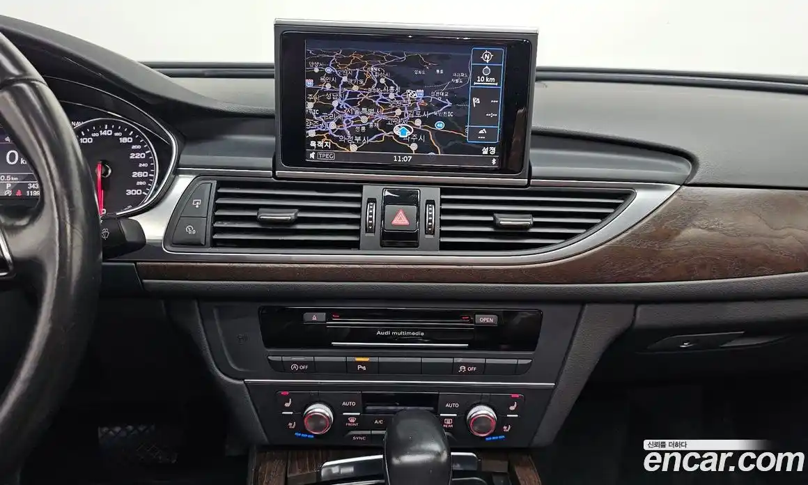 Audi A6 2015 2.0 автомат (гидро), фото 19